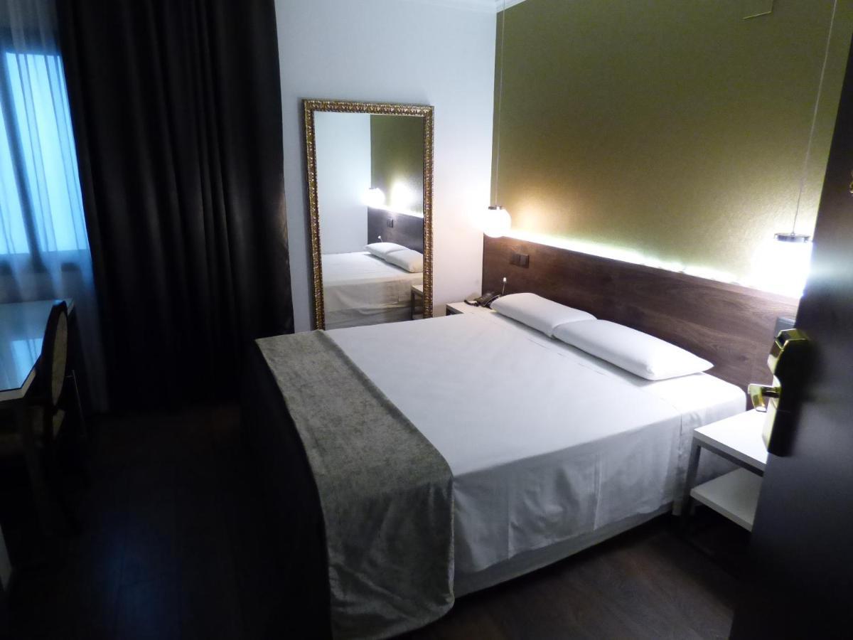 Moderno Hotel Barcelona Ngoại thất bức ảnh
