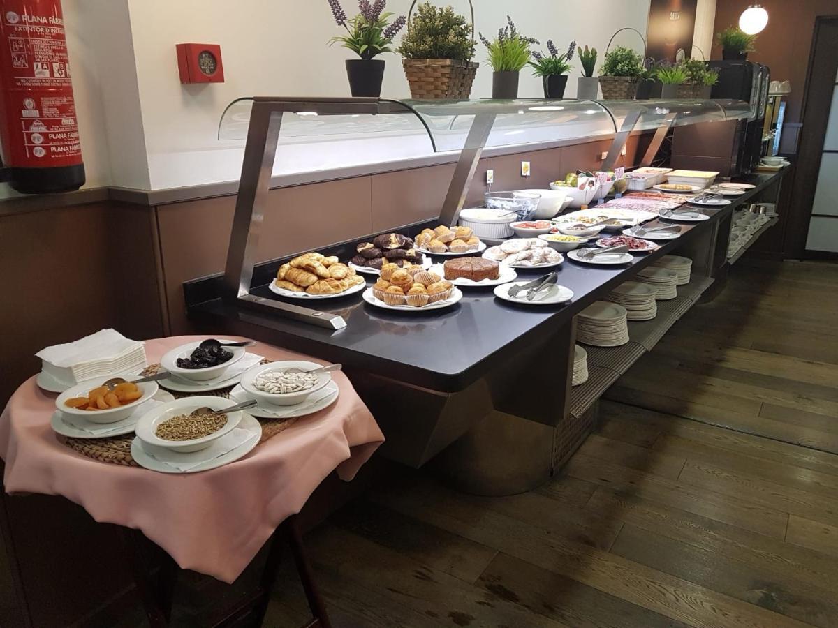 Moderno Hotel Barcelona Ngoại thất bức ảnh