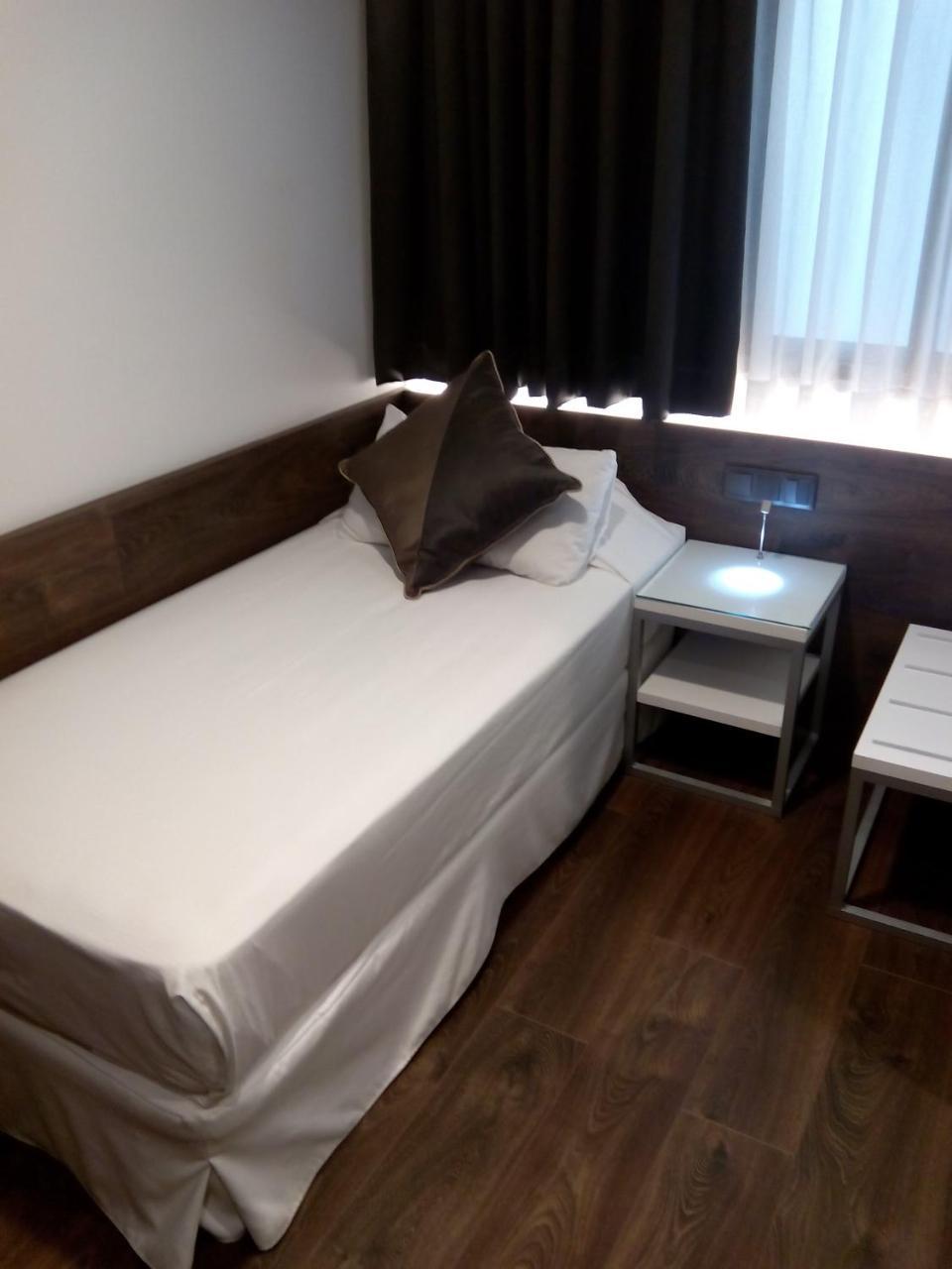 Moderno Hotel Barcelona Ngoại thất bức ảnh